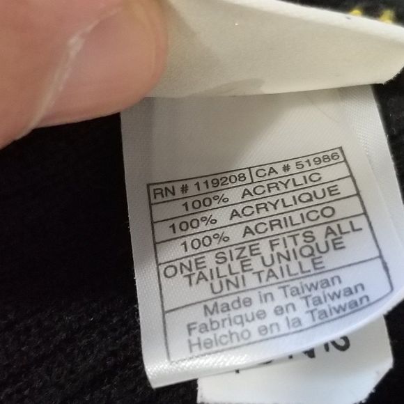 Boston Bruins beanie winter pompom hat bruins script Reebok 2012 rare - Picture 7 of 8